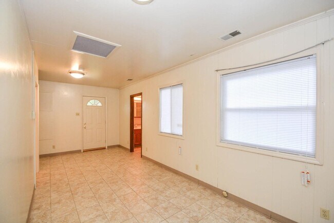 Foto del edificio - 404 E 20th St