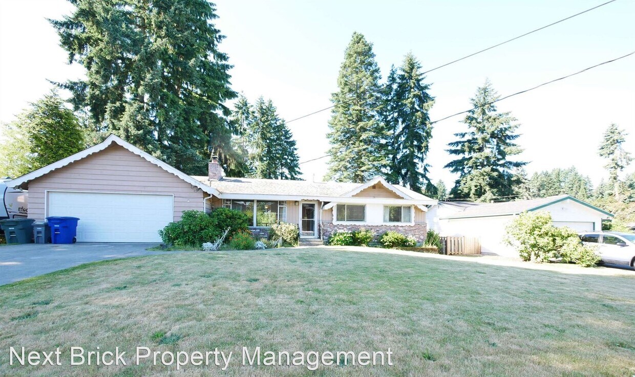 Primary Photo - 5 br, 2.5 bath House - 11039 Se 9th St