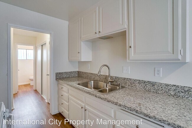 Foto del edificio - 6351 Linden Ave