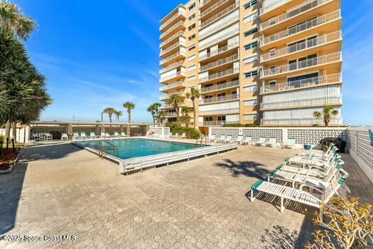 Building Photo - 877 N Hwy A1A