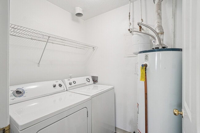 Laundry/Utility Room - Sterling Pointe Apartments