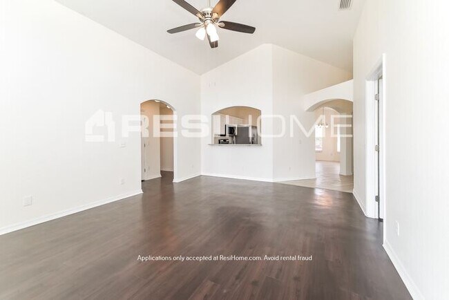 Foto del edificio - 166 Argyle Gate Loop Rd