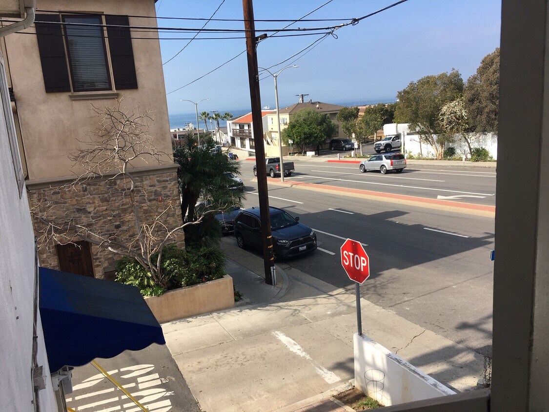 Foto principal - 416 Rosecrans Ave