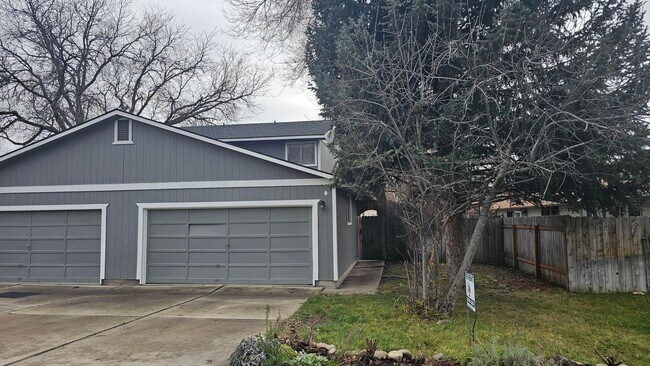 Foto del edificio - Glendale Duplex