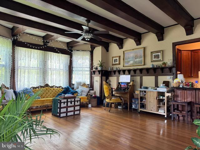 Foto del edificio - 348 Green Ln