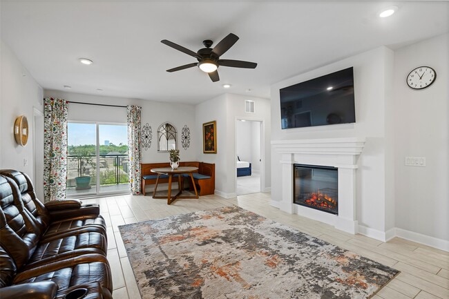 Building Photo - 6804 Westview Dr