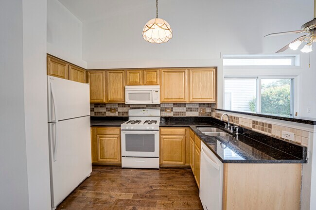 Foto del edificio - 2884 Cedar Glade Dr