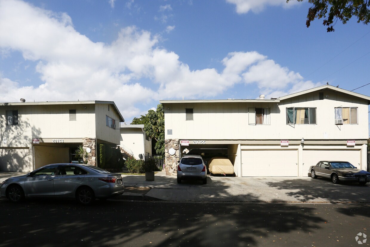 Foto del edificio - 20755-20763 Hartland St