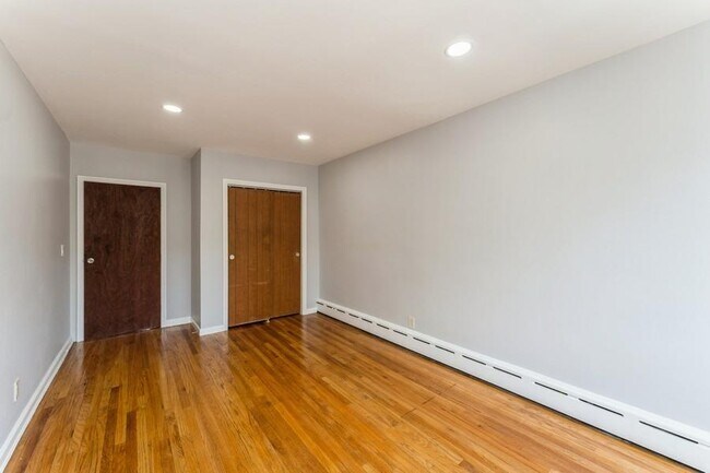 Foto del edificio - 103-28 115th St