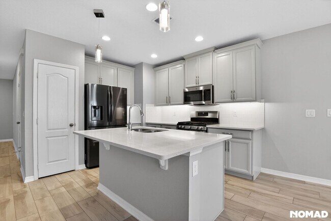 Building Photo - 242 Evertree Loop