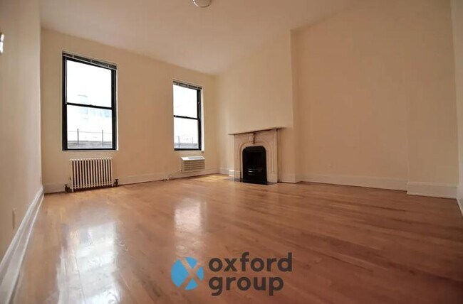 Photo - East 10th Street Townhome