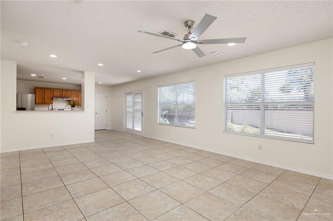 Building Photo - 16 San Esteban Ct