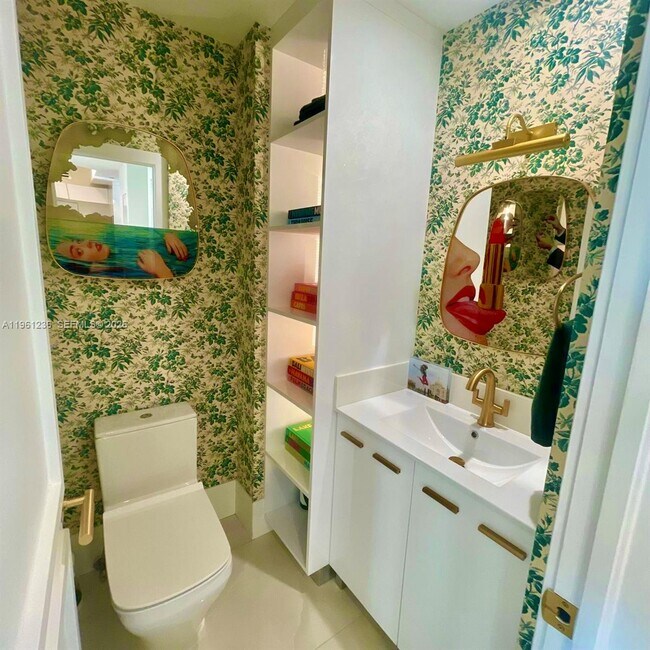 Foto del edificio - 888 Brickell Key Dr