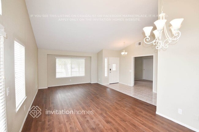 Building Photo - 10025 Miracanto Way