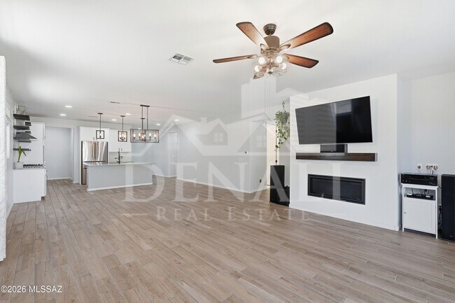 Foto del edificio - 4220 S Macy Cir
