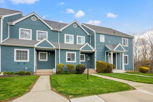 Foto del edificio - 702 Somerset Knoll