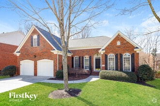 Building Photo - 1402 Holly Ridge Dr