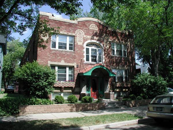Foto del edificio - 2647 Garfield Ave