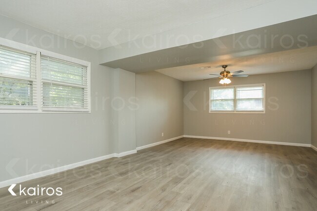 Foto del edificio - 7064 Stephens Ct.