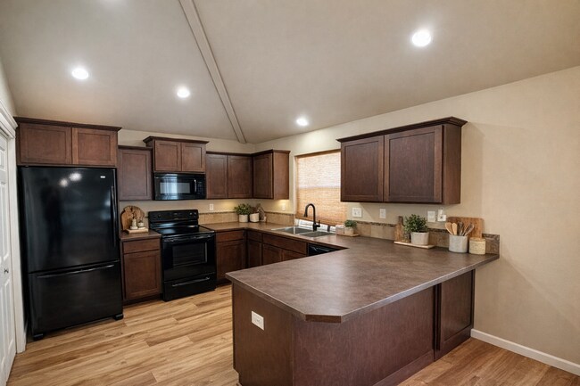 Foto del edificio - 803 E Cooper Ln