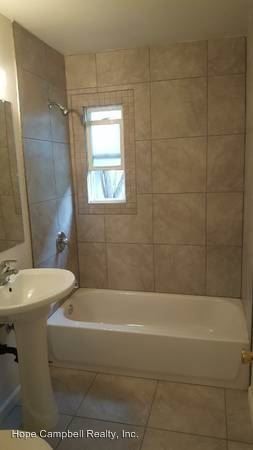 Foto del edificio - 1773 Bacon St