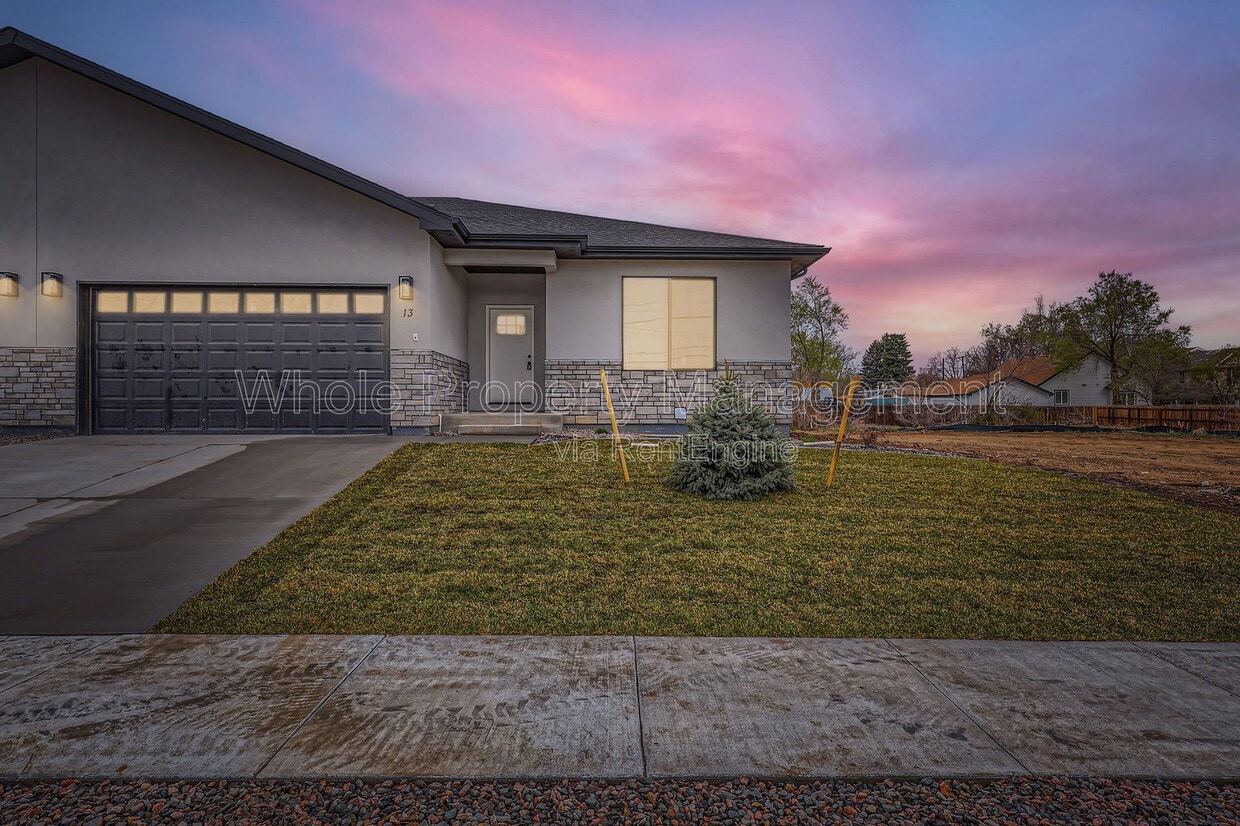 Photo - 31 S Gray St