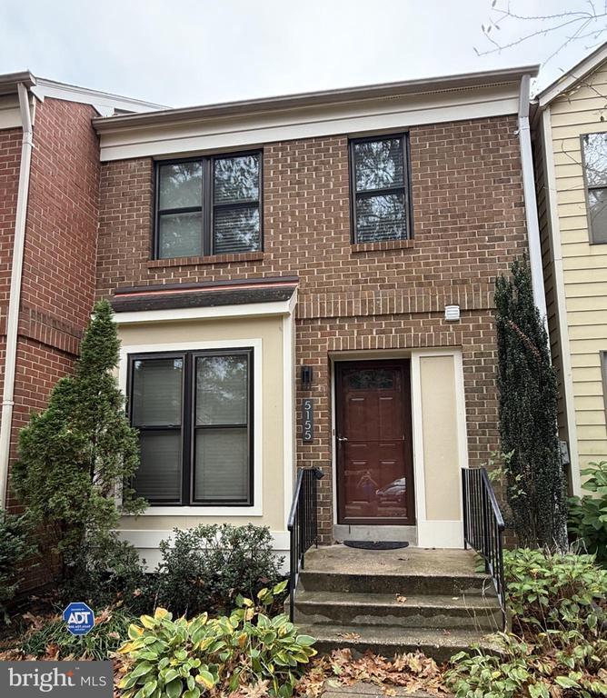 Foto principal - 5155 King Charles Way