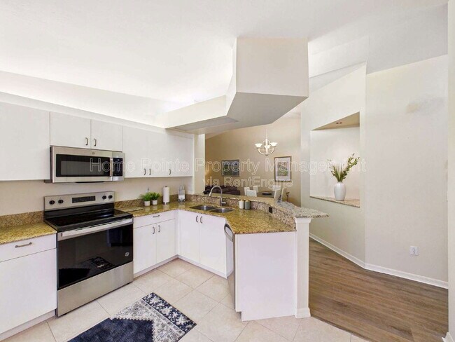 Foto del edificio - 7435 Plumbago Bridge Rd