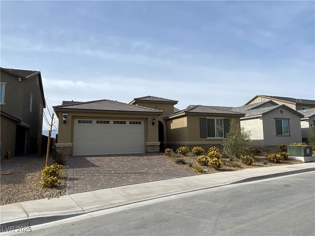 Foto principal - 7123 Calvert Cliffs St