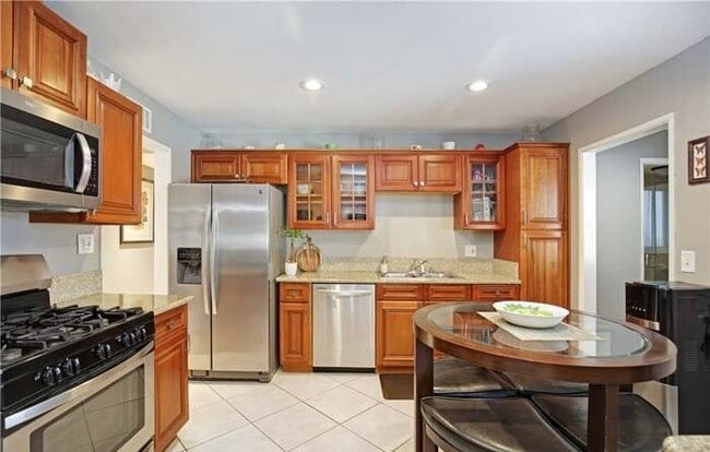 Photo - 223 N Kendor Dr House