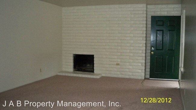 Building Photo - 8616-8616 Kelley Dr