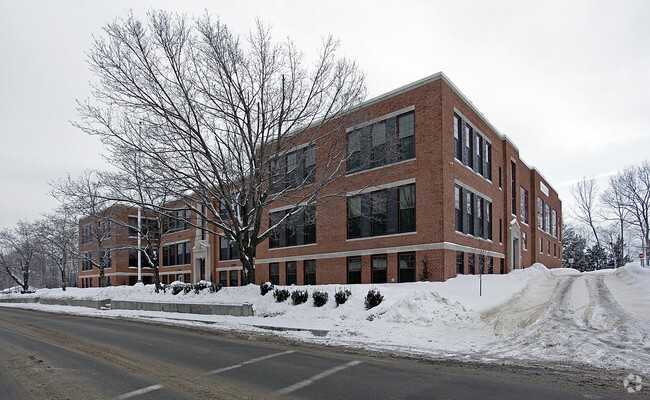 Foto del edificio - School Street Residences