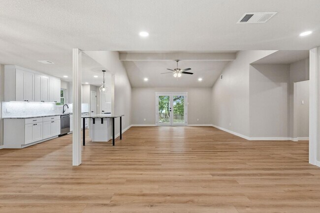 Foto del edificio - 900 Morgan Hill Dr