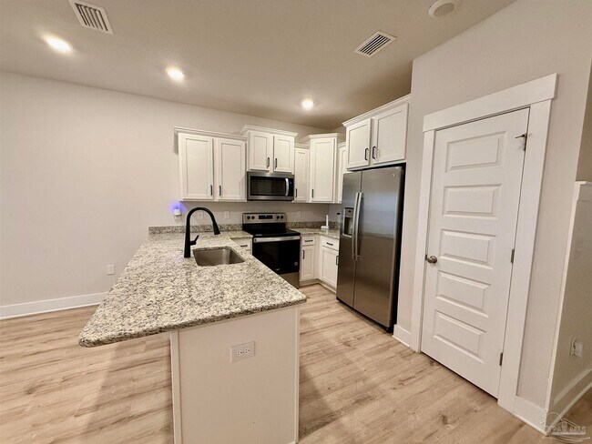 Building Photo - 1471 Iroquois Ct