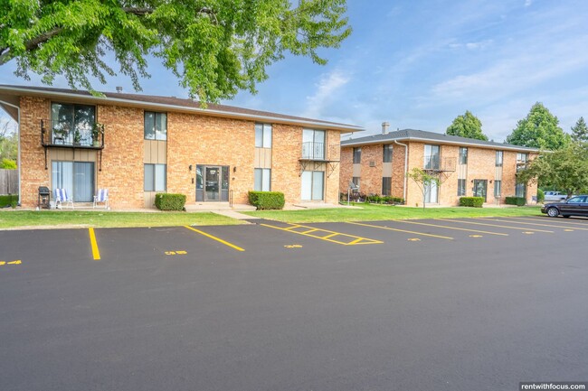 Building Photo - The Ridge on Calumet