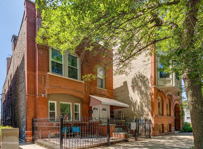 Building Photo - 522 N Armour St