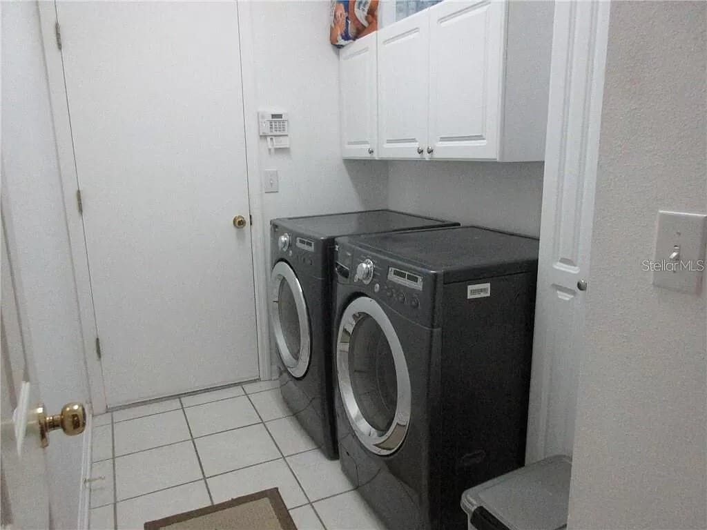 Primary Photo - 10605 Weybridge Dr