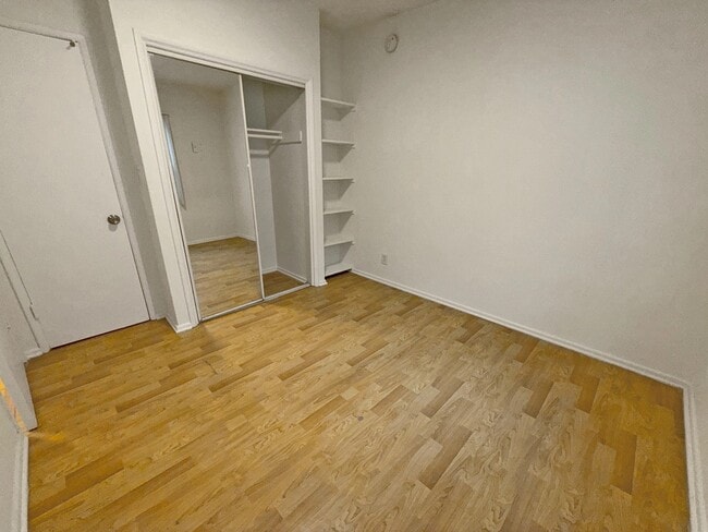 Building Photo - 1248 N Las Palmas Ave