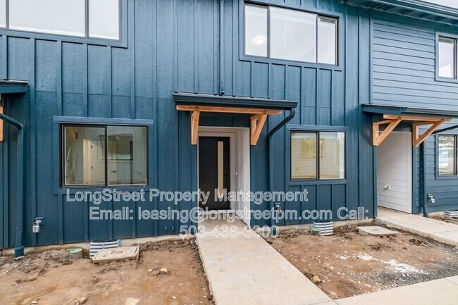 Building Photo - 810 S 19th St