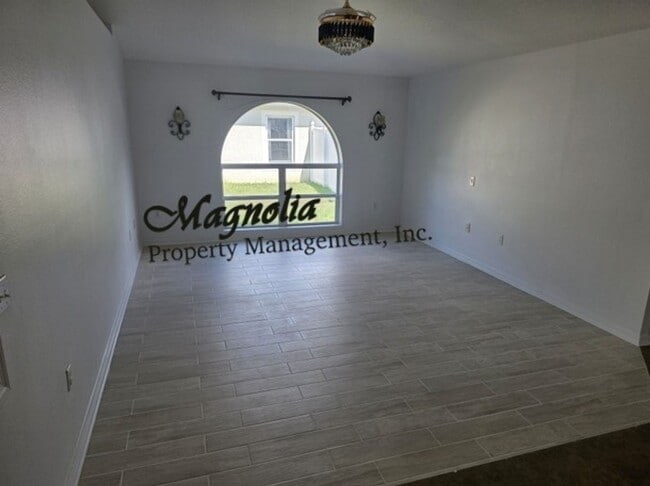 Building Photo - 1629 Pickard Cir