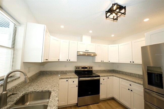 Building Photo - 391 Gulf Breeze Blvd