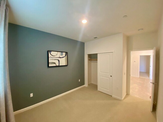 Foto del edificio - Breathtaking 4/2 Rancho Cordova Model w/TO...