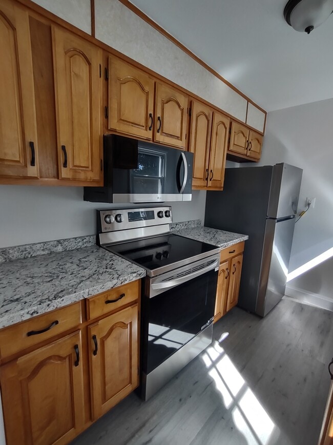 Building Photo - 4139 Quailway Rd
