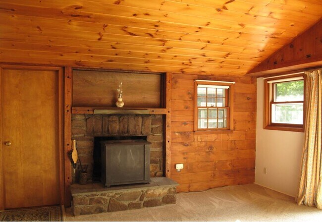 vaulted ceilings, aged pine boards - 129 Newgate Rd