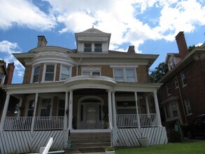 Building Photo - 829 Windham Ave