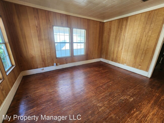 Building Photo - 1 br, 1 bath House - 418 1/2 Wyche Street