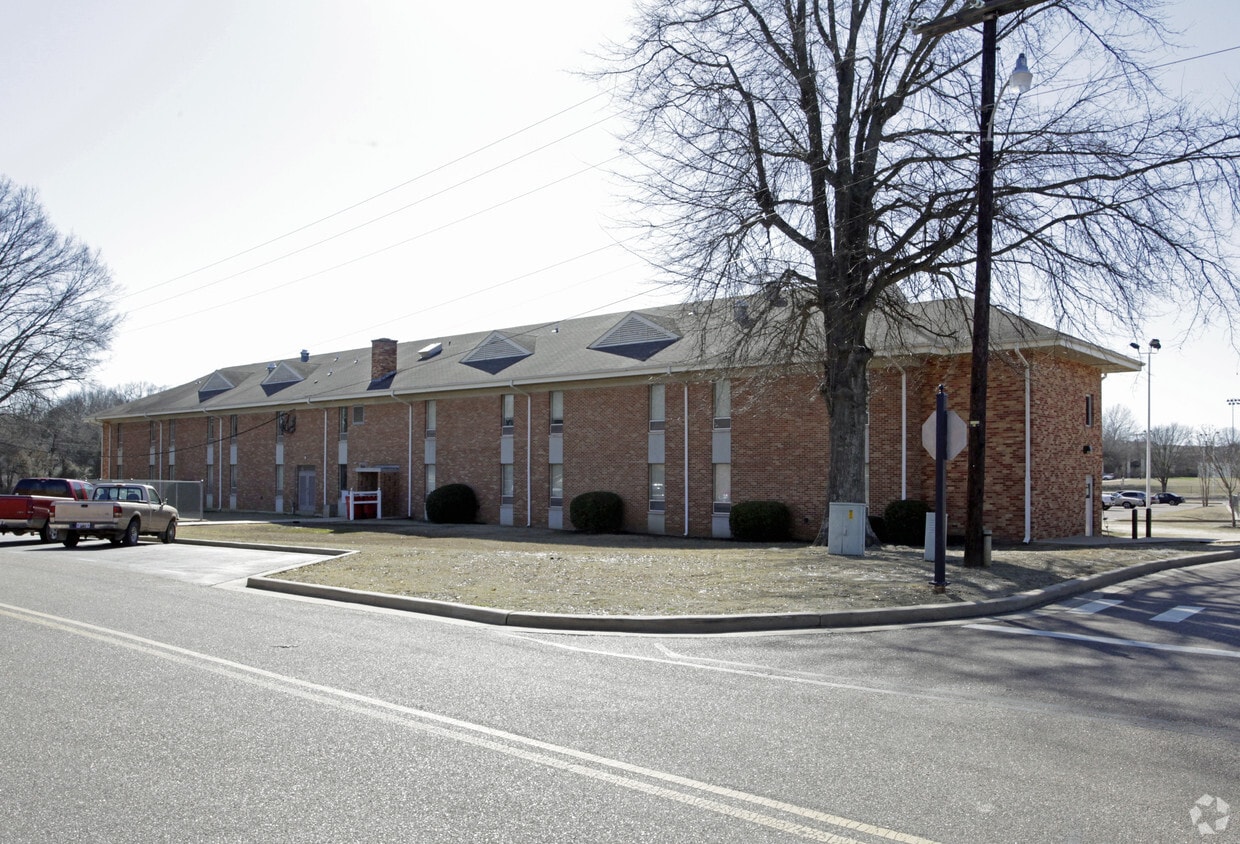 Building Photo - Gainey Hall