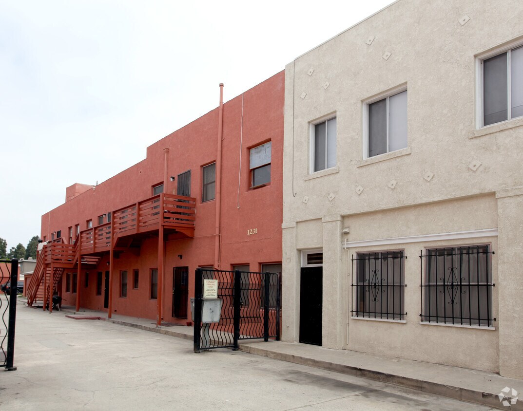 Foto del edificio - 1229-1231 E 4th St