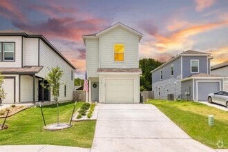 Building Photo - 12 Trinity Cir