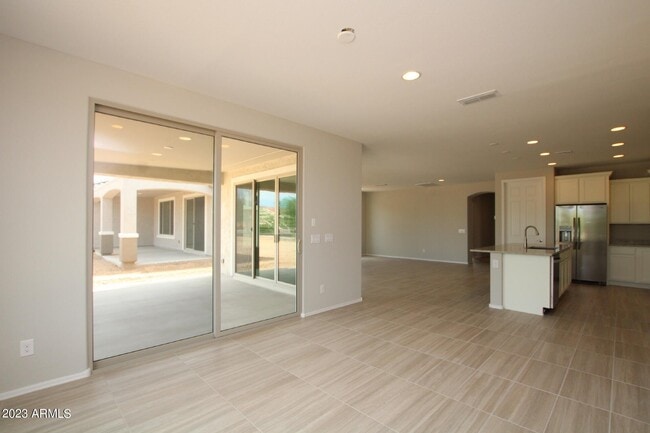Building Photo - 21379 N 269th Ave